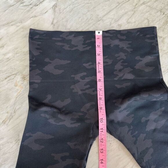 SPANX LOOK AT ME NOW BLACK/dark greenCAMO LEGGING seamless size XL - Picture 4 of 5